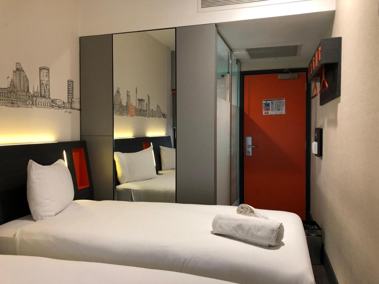 Easyhotel เบอร์มิงแฮม ภายนอก รูปภาพ