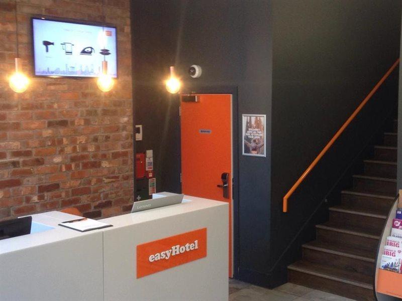 Easyhotel เบอร์มิงแฮม ภายนอก รูปภาพ